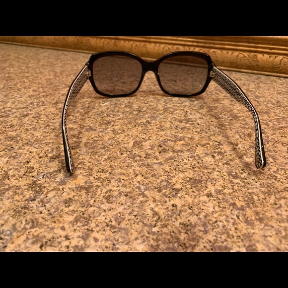 COACH SUN GLASSES ! NEW CONDITION! ! - Picture 3 of 8